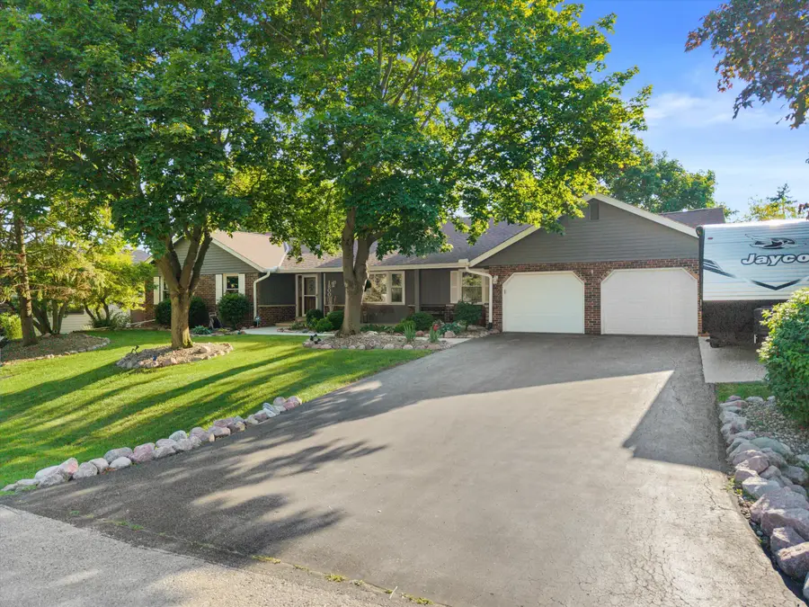 1800 Centennial Ln, Mount Pleasant, WI 53406 - #3