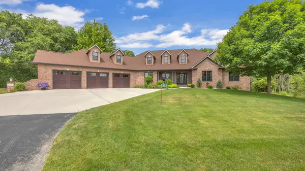 14086 St Andrews Dr, Liberty, WI 54245