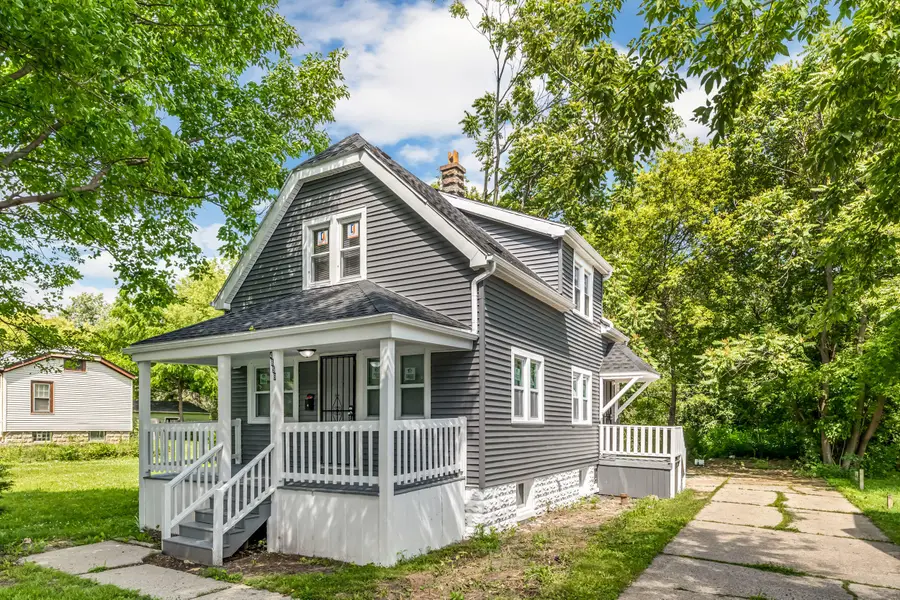 4858 N 54th St, Milwaukee, WI 53218 - #2