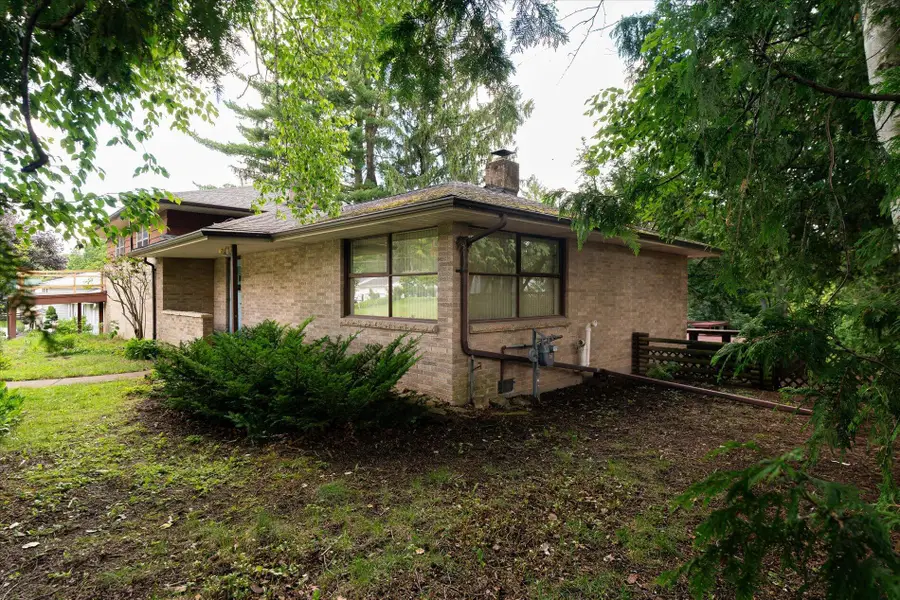 329 S Lincoln Ave, Viroqua, WI 54665 - #3