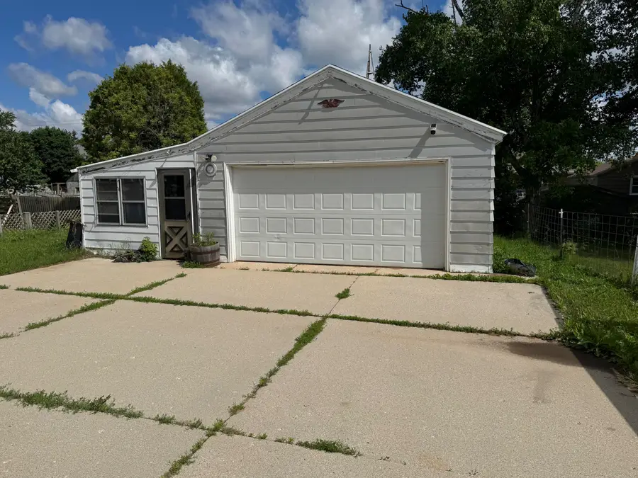 1916 12th St, Two Rivers, WI 54241 - #2