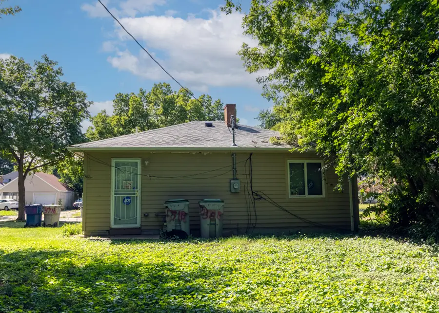 5718 N 62nd St, Milwaukee, WI 53218 - #2