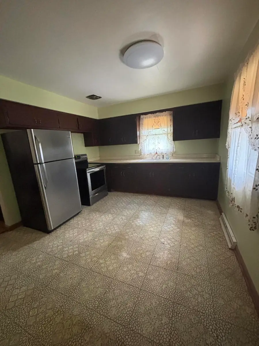 2049 N 115th St, Wauwatosa, WI 53226 - #3