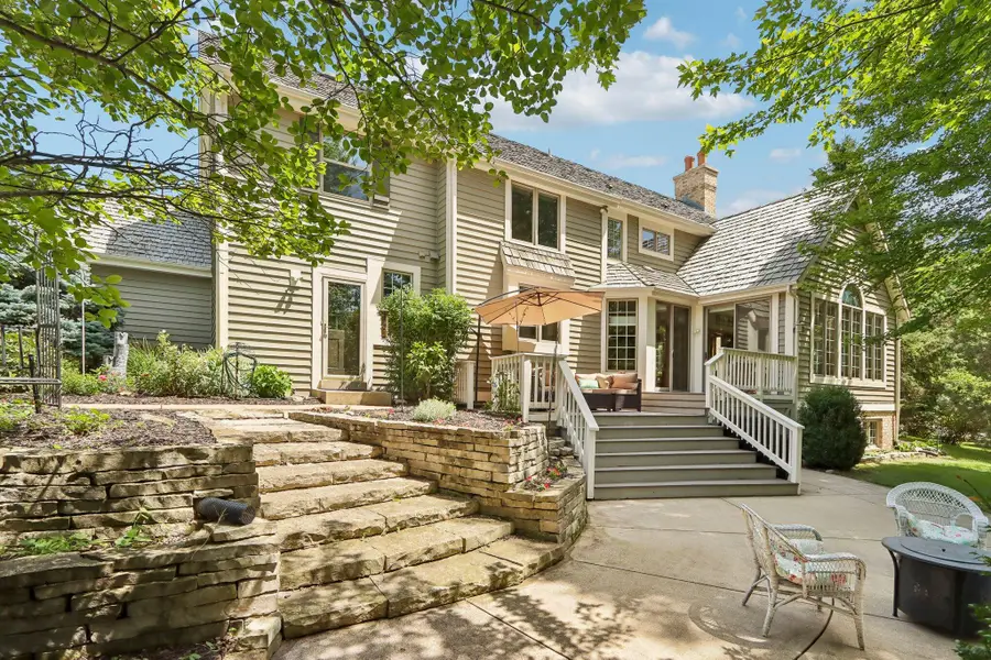 W288N3341 Lost Creek Ct, Delafield, WI 53072 - #3