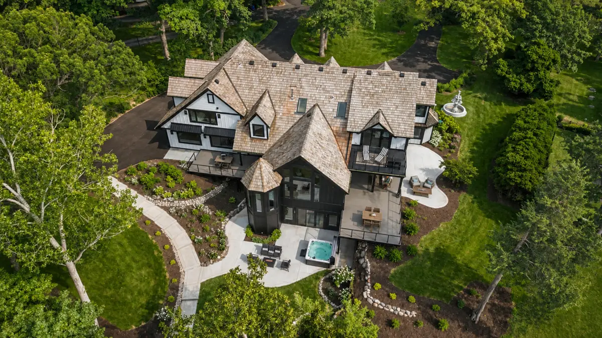 W335N5511 Island View Ln, Merton, WI 53058 - #1