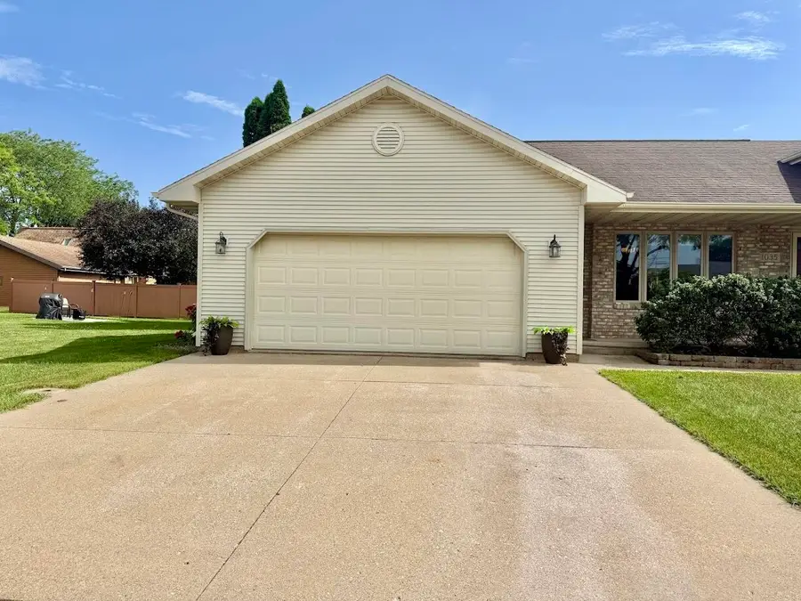 1035 Laager Ln, Oshkosh, WI 54902 - #3