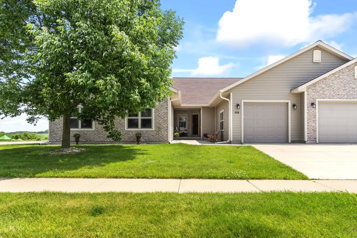 113 Community Dr, Fall River, WI 53932 - #1