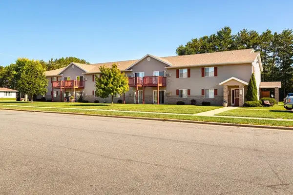 1021 Grandview Ave, Tomah, WI 54660