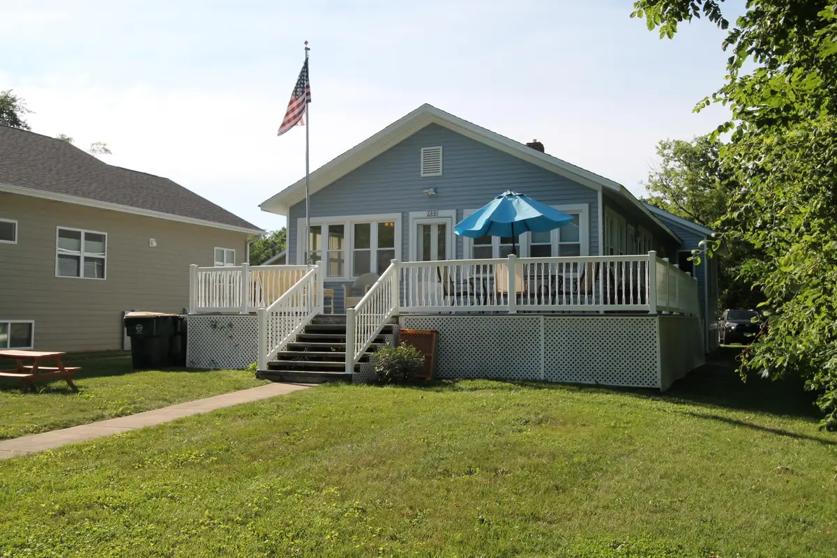 300 Knobes Ave, Twin Lakes, WI 53181 - #1