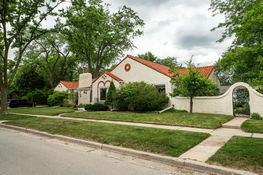 130 W Birch Ave, Whitefish Bay, WI 53217 - #3