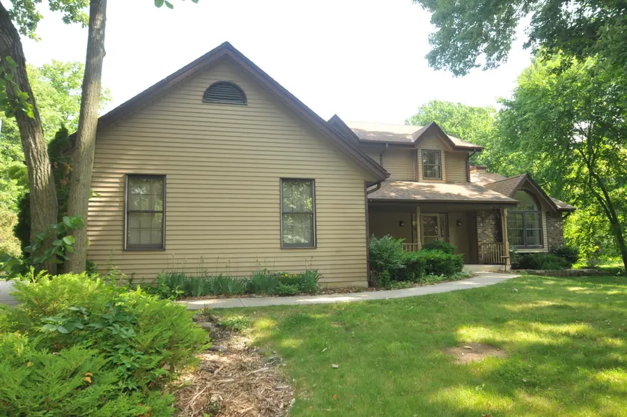 2436 5 1/2 Mile Rd, Caledonia, WI 53402 - #2