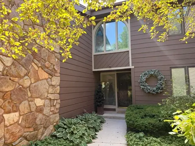 235 N Elm Grove Rd, Brookfield, WI 53005 - #1