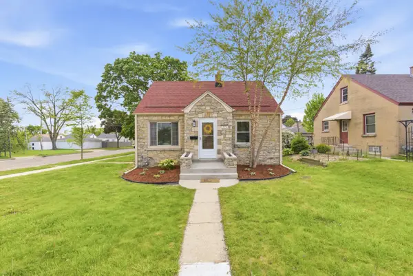 4175 S 5th St, Milwaukee, WI 53207