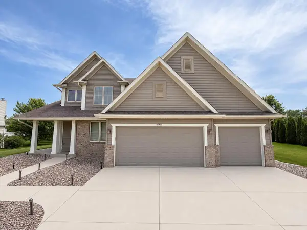 W1923 Fairfield Ln, Sheboygan, WI 53083
