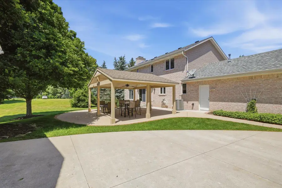 N75W29135 Pledl Ln, Merton, WI 53029 - #2