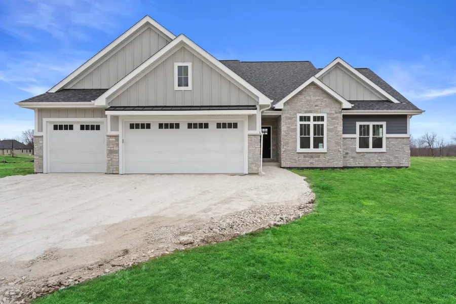 N66W20955 Sweet Clover Dr, Menomonee Falls, WI 53051 - #3