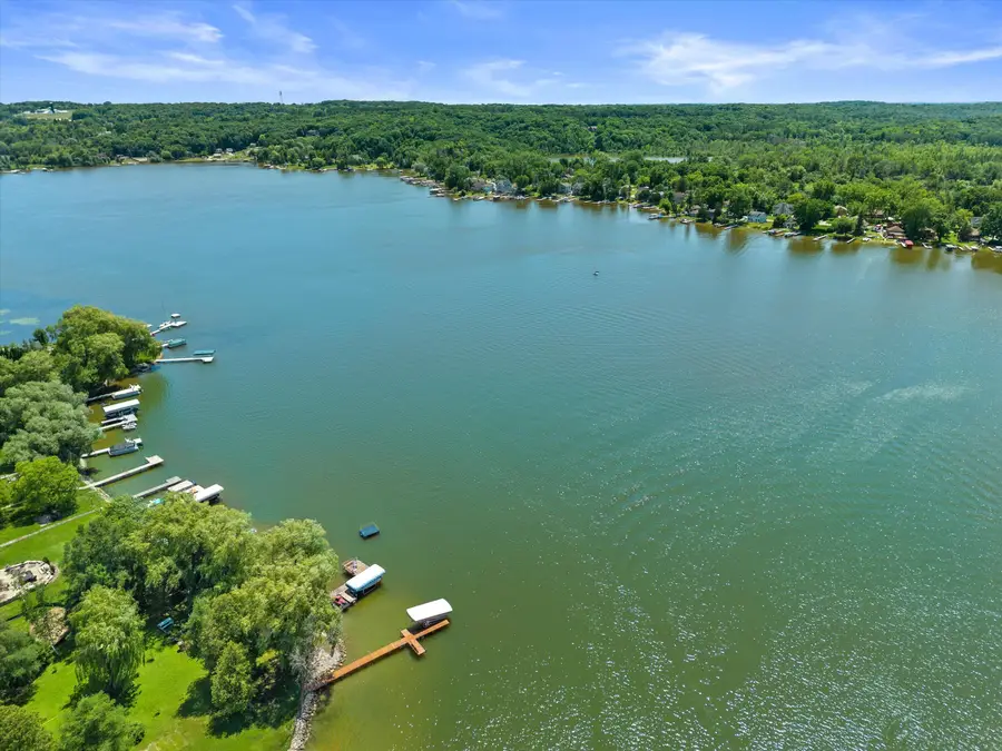 4786 Riverview Dr, Hubertus, WI 53033 - #2