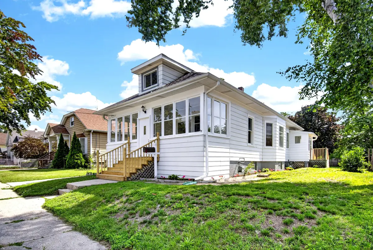 6053 37th Ave, Kenosha, WI 53142 - #1