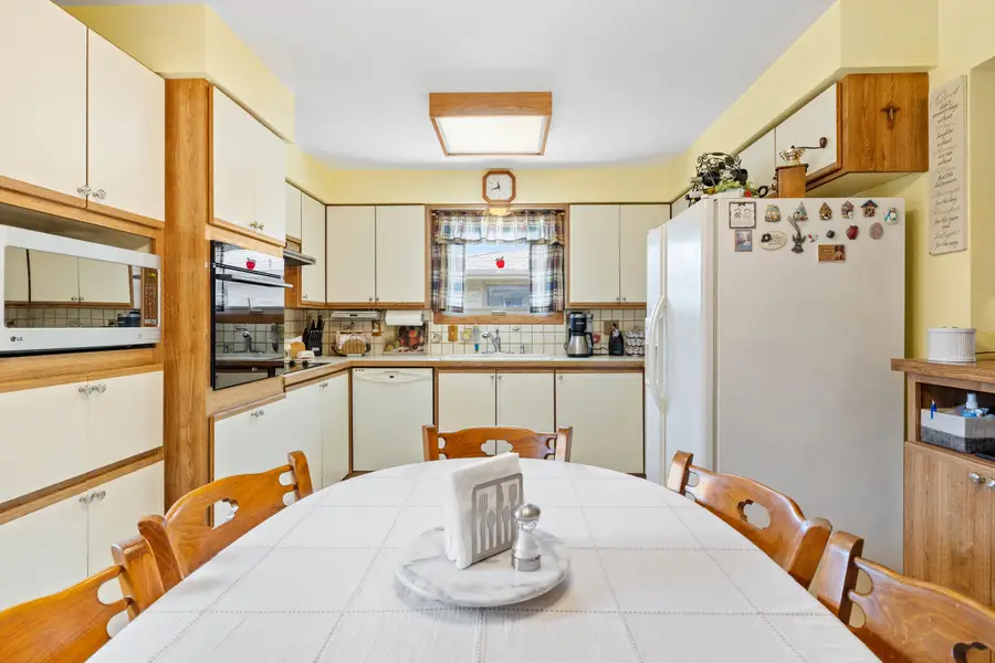 2821 S 18th St, Sheboygan, WI 53081 - #3