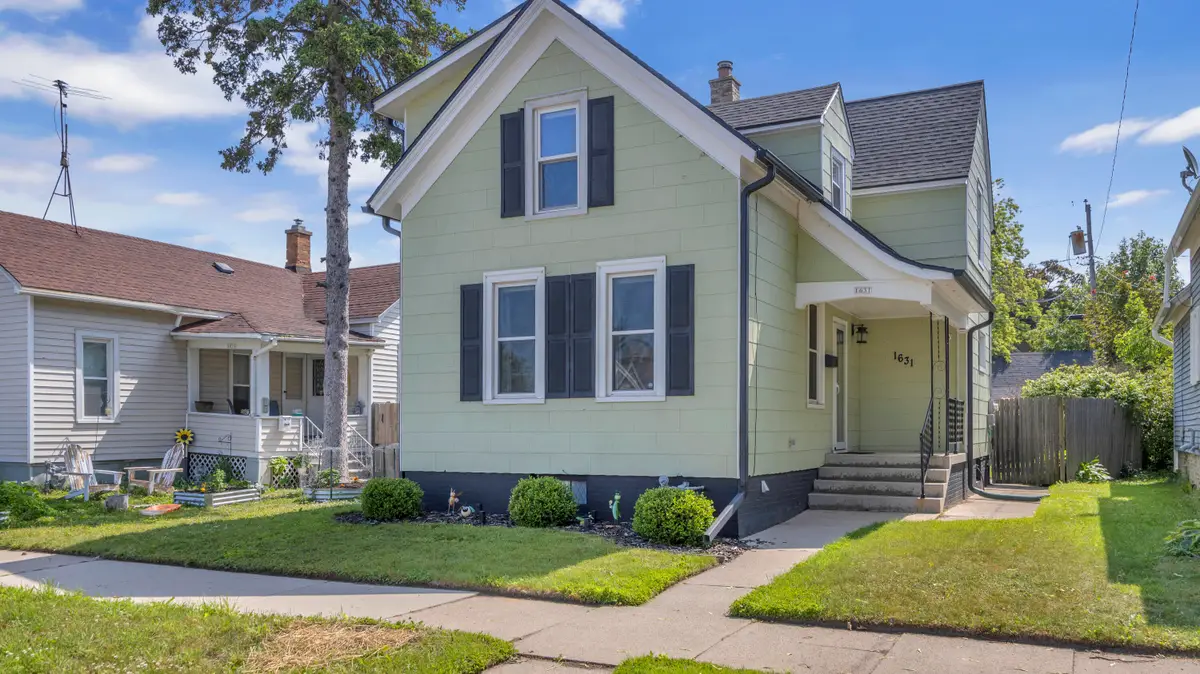 1631 Blocki Ct, Sheboygan, WI 53081 - #1