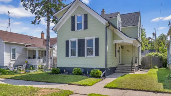 1631 Blocki Ct, Sheboygan, WI 53081
