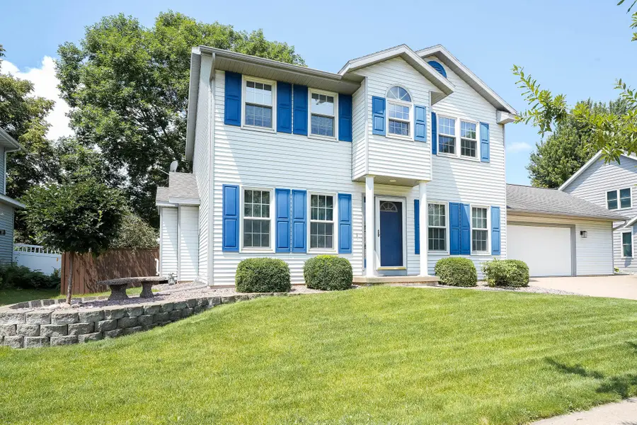 1335 4th Ave N, Onalaska, WI 54650 - #2