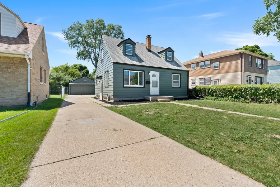 5331 N 61st St, Milwaukee, WI 53218 - #2