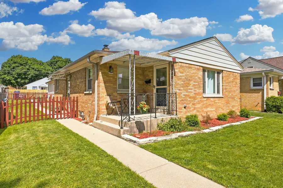 2549 S 63rd St, Milwaukee, WI 53219 - #3