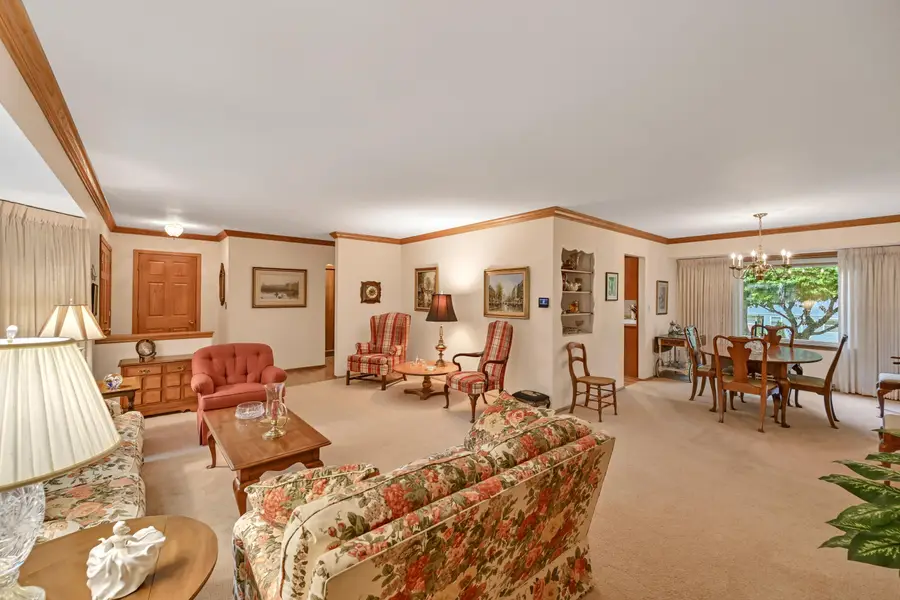 4185 Imperial Dr, Brookfield, WI 53045 - #2