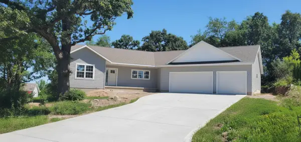 1256 Black River Ct, Whitewater, WI 53190