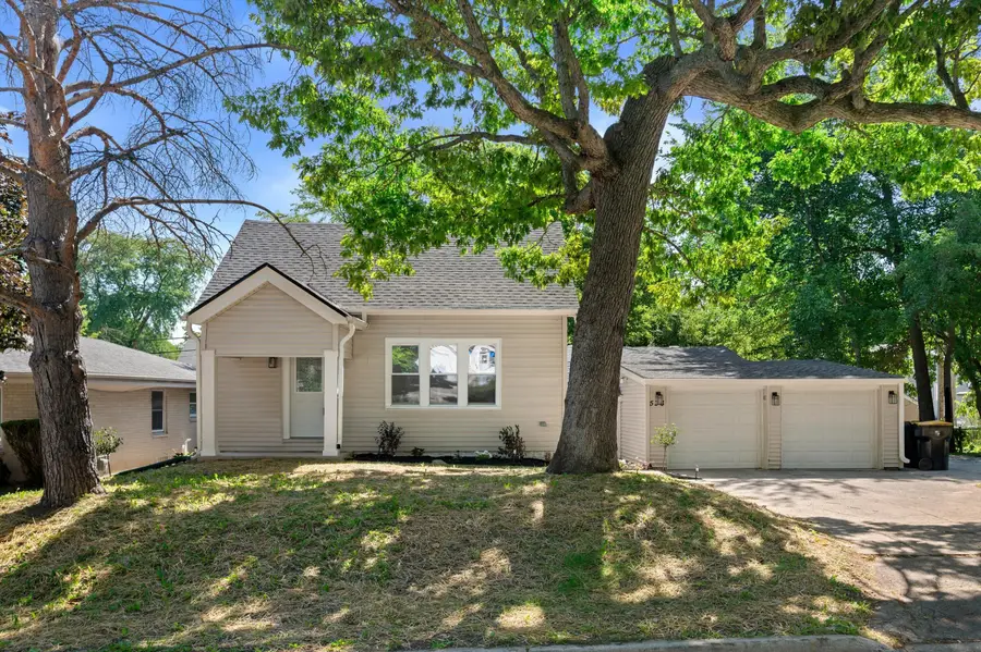 536 N 116th St, Wauwatosa, WI 53226 - #2