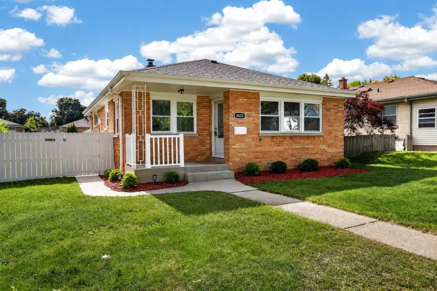 4629 N 77th St, Milwaukee, WI 53218 - #2