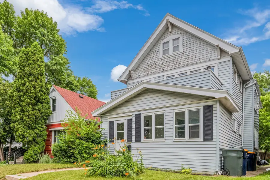 1504 S 81st St, Milwaukee, WI 53214 - #2