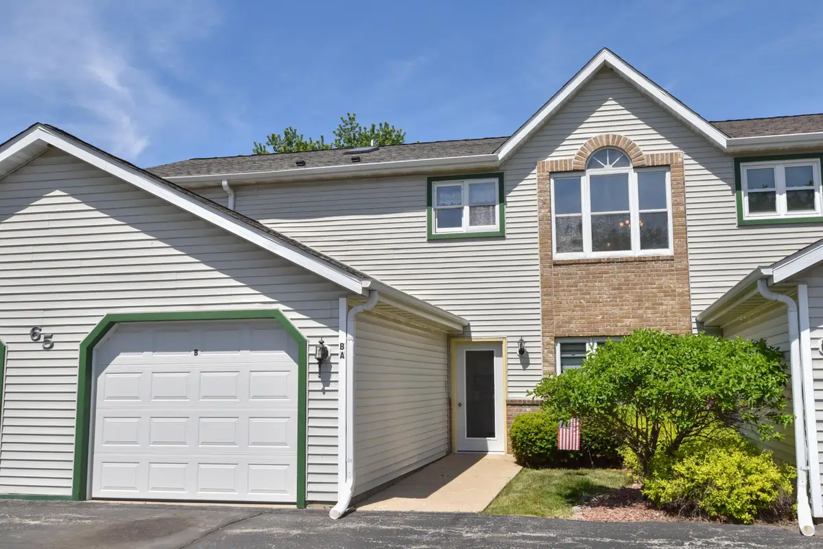 65 Stacy Lynn Ln, Hartford, WI 53027 - #1