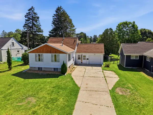 3823 Tannery Rd, Two Rivers, WI 54241