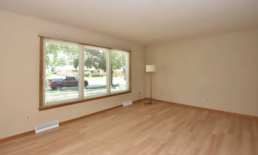 48 Virginia St, Racine, WI 53405 - #3