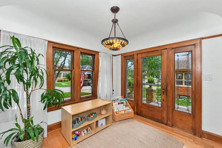 2351 N 62nd St, Wauwatosa, WI 53213 - #2
