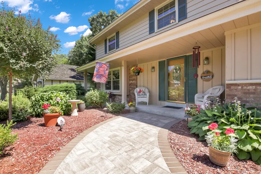 N109W20965 Mountbrooke Dr, Germantown, WI 53022 - #2