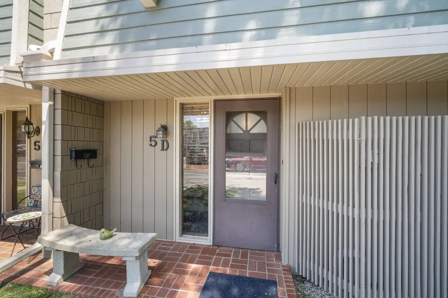 3333 5th Ave, South Milwaukee, WI 53172 - #2