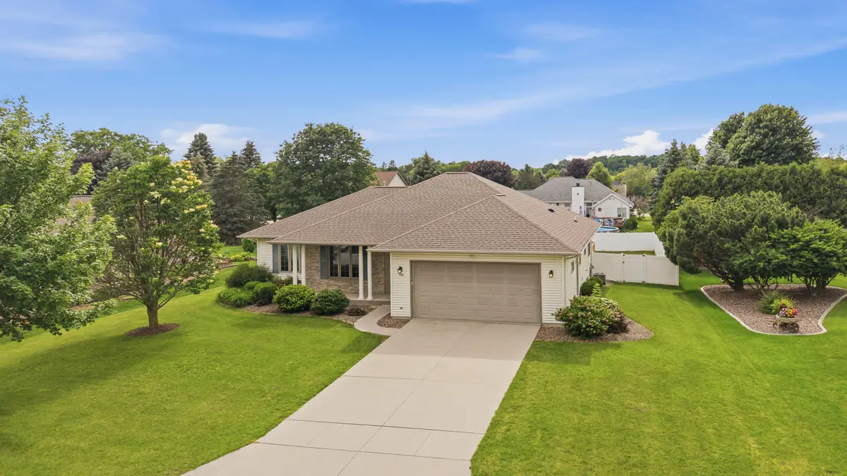712 Ash Cir, Plymouth, WI 53073 - #1