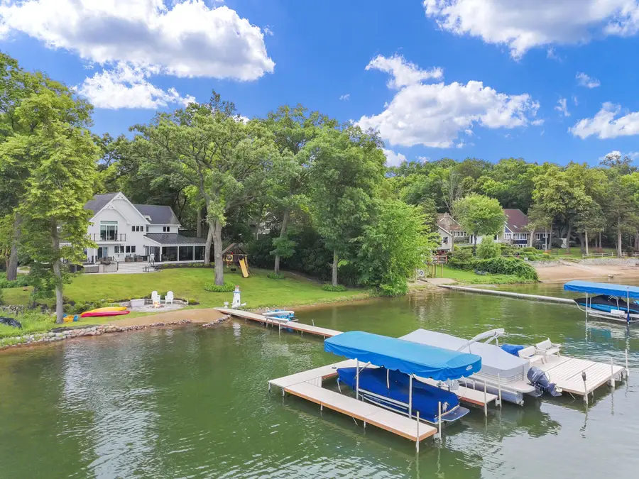 2145 E Lake Shore Dr, Twin Lakes, WI 53181 - #2