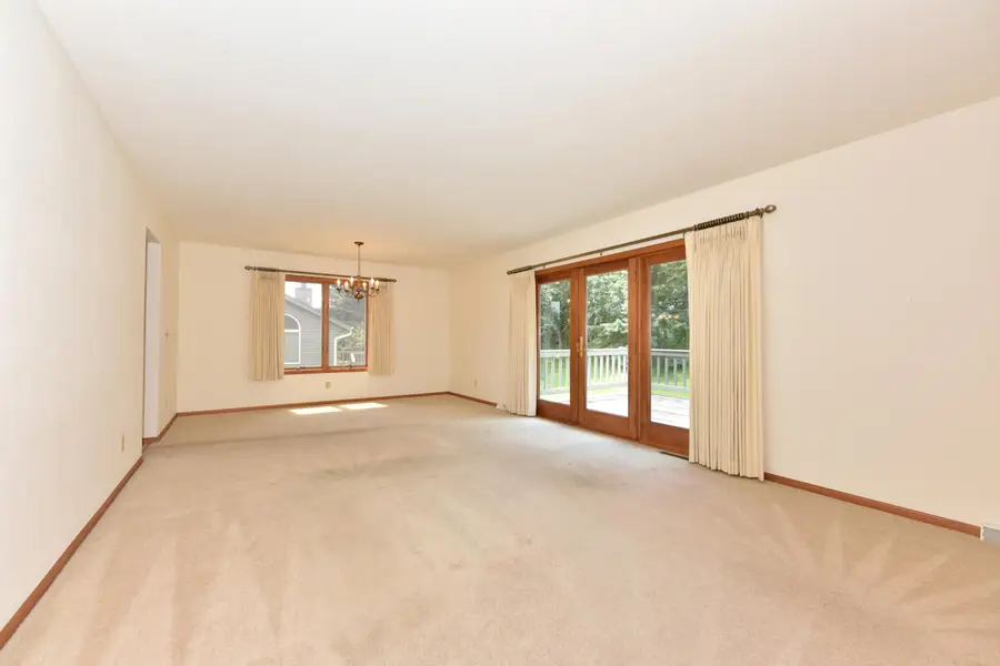 1322 Hidden Fields Dr, West Bend, WI 53095 - #3
