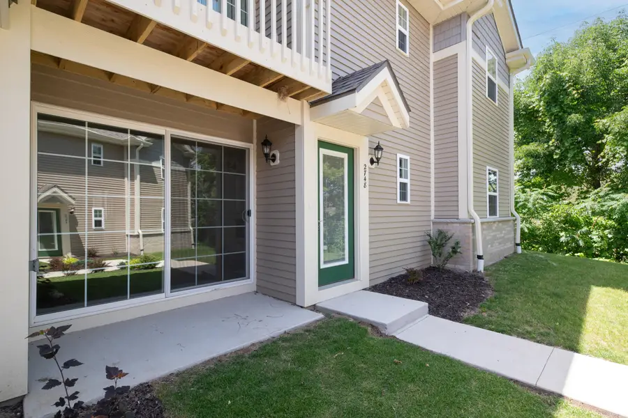 2748 Hidden Dr, Saint Francis, WI 53235 - #2