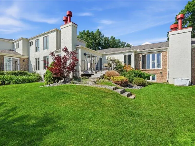 700 Waters Edge Rd, Caledonia, WI 53402 - #3