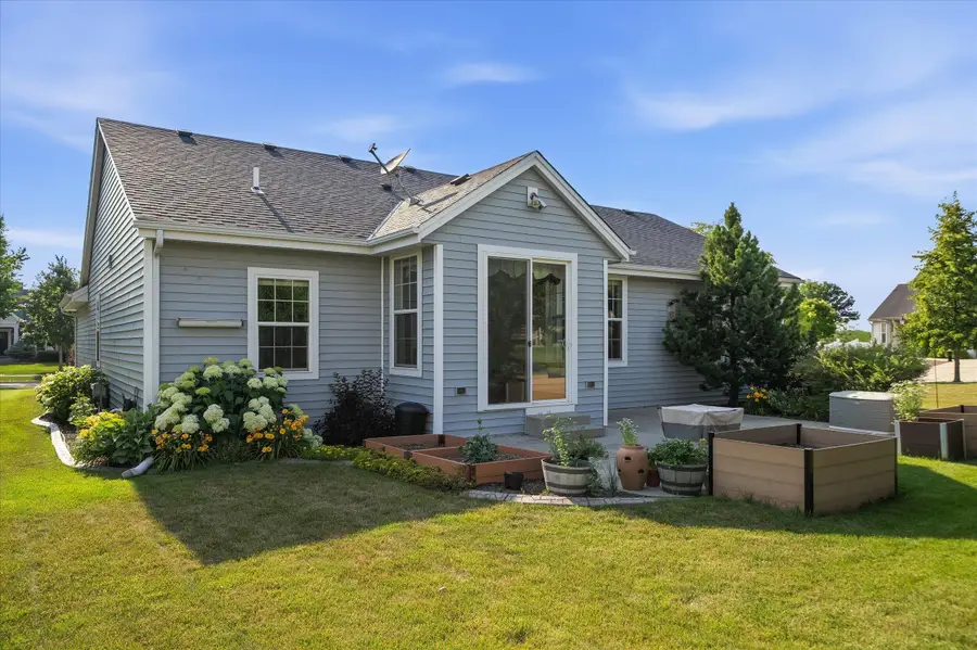 366 Indigo Dr, Port Washington, WI 53074 - #2