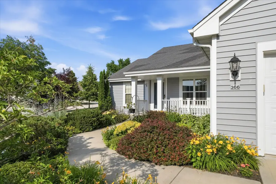 366 Indigo Dr, Port Washington, WI 53074 - #3