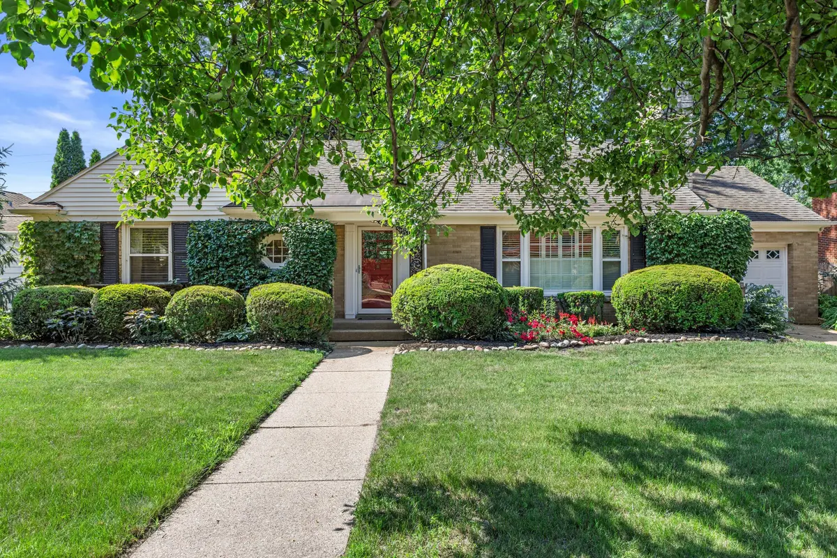 449 Melvin Ave, Racine, WI 53402 - #1