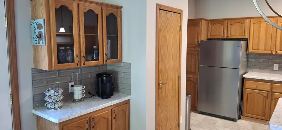 708 Riverview Ct, Jefferson, WI 53549 - #3