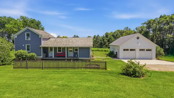 N8246 Pipersville Rd, Ixonia, WI 53094