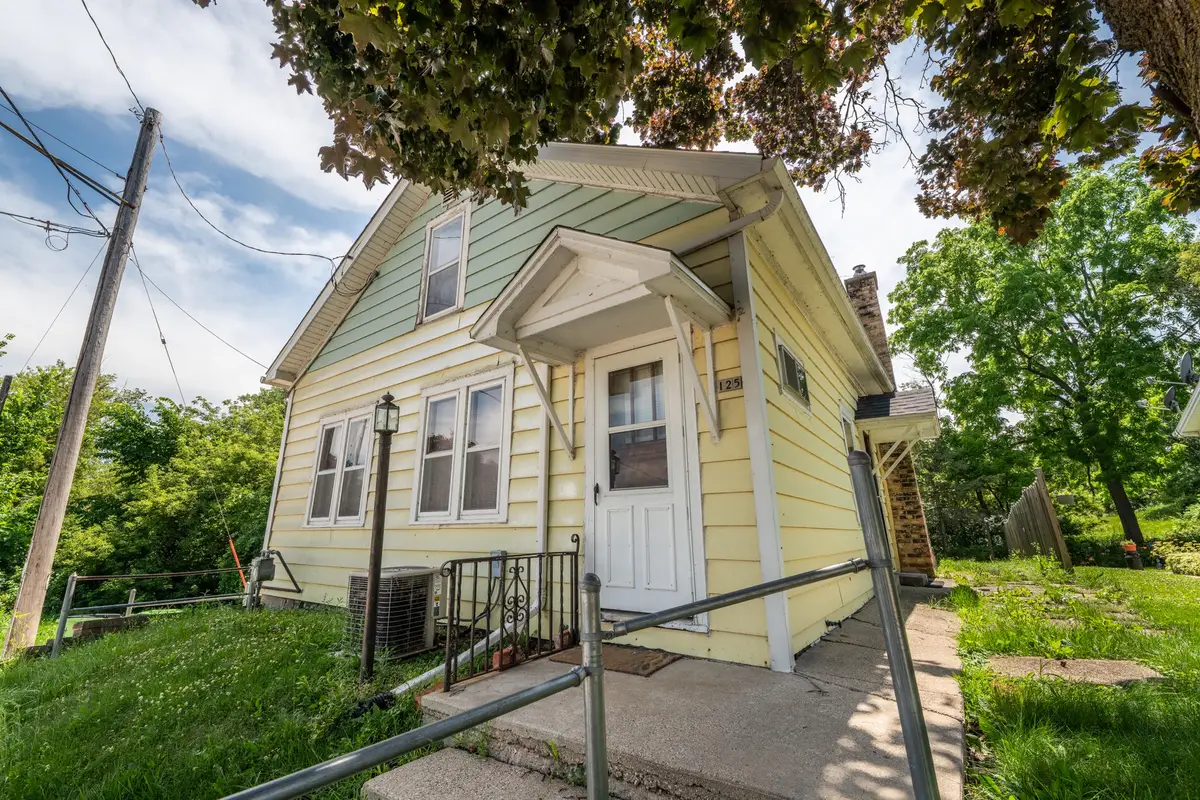 125 W Lehman St, Neosho, WI 53059 - #1